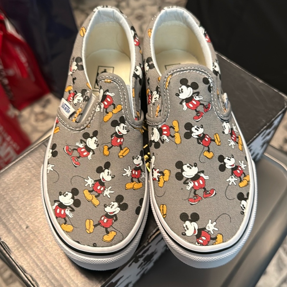 Vans Classic Slip On.  Disney Mickey Mouse Little Kids size 1